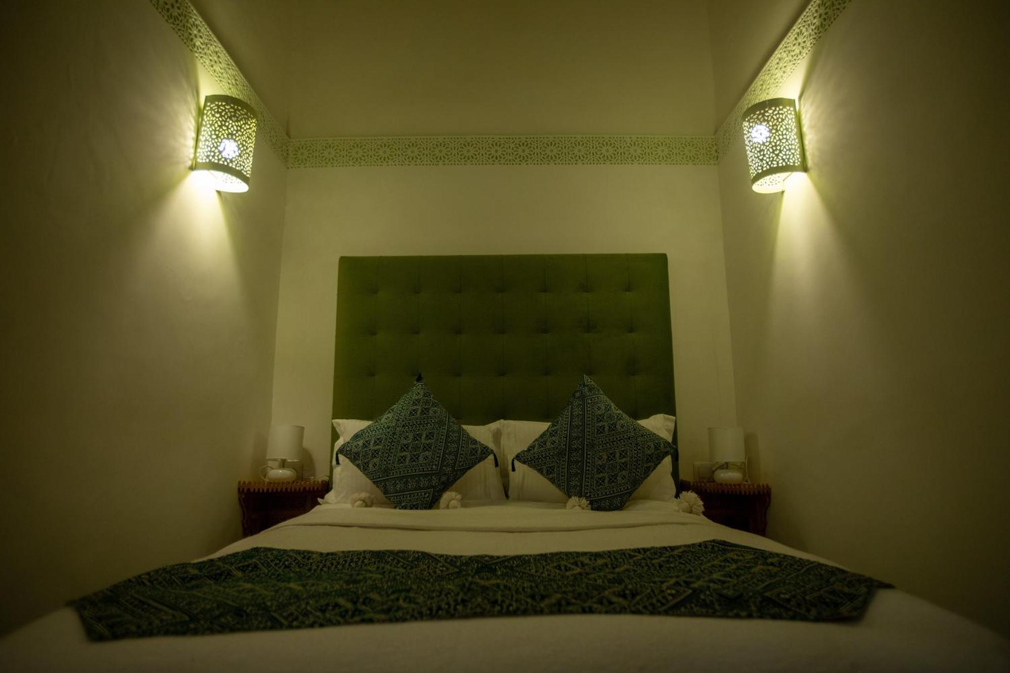Dar Lalzohra Bed & Breakfast Rabat Bagian luar foto